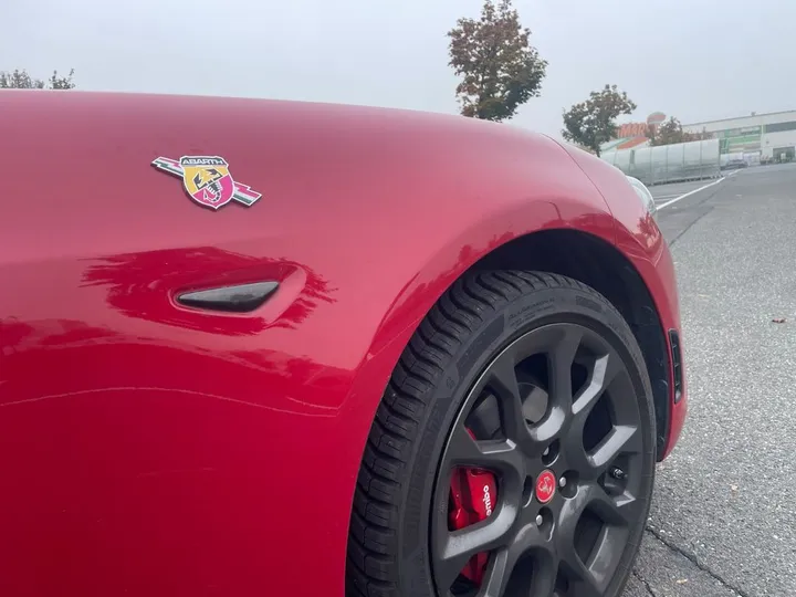 Abarth 124 Spider