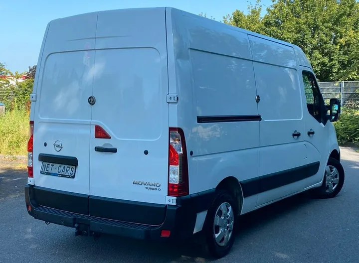 Opel Movano