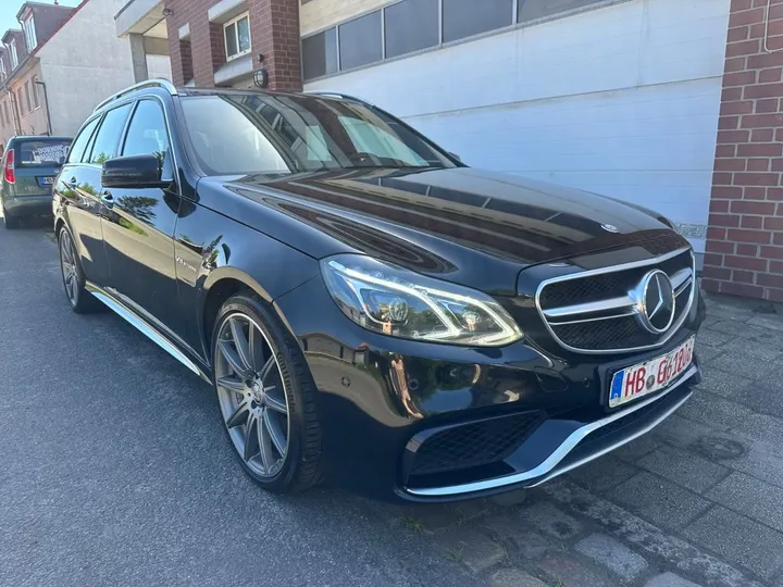 Mercedes-Benz E 63 AMG