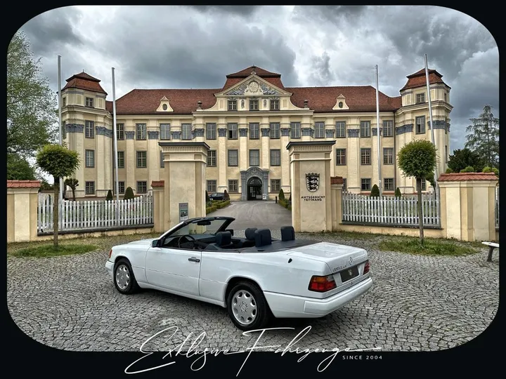 Mercedes-Benz 300