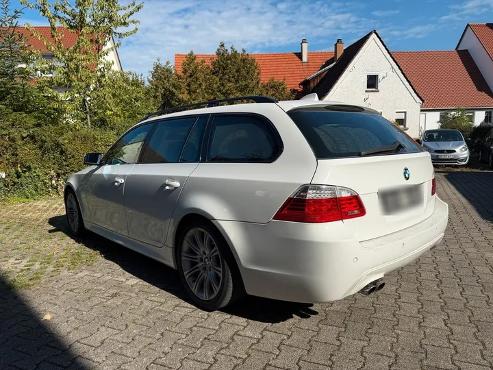 BMW 525