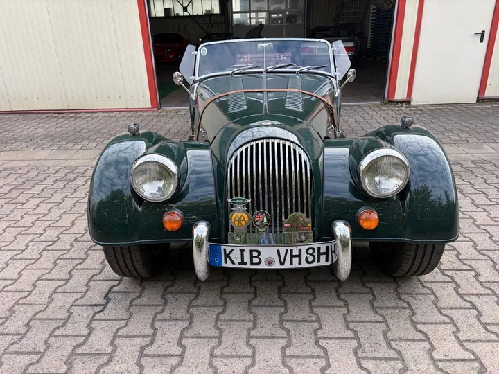 Morgan Plus 8