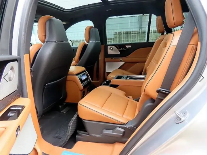 Lincoln Aviator