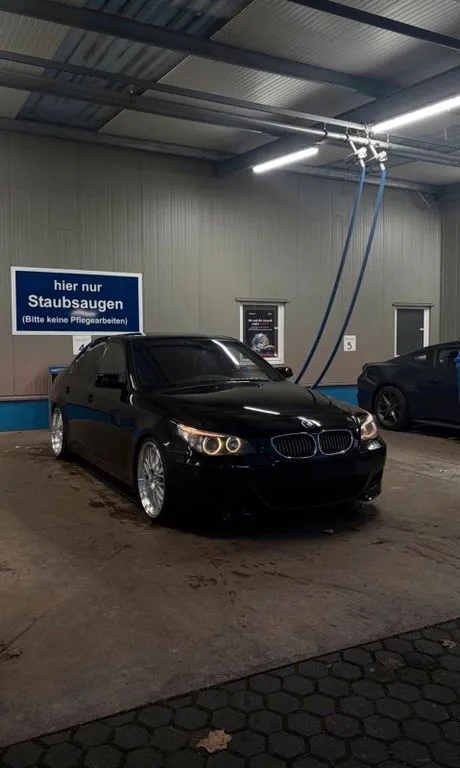 BMW 545