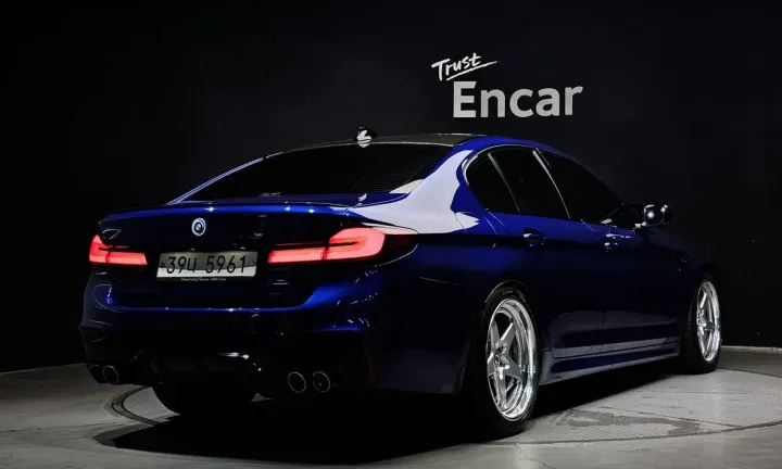 BMW M5