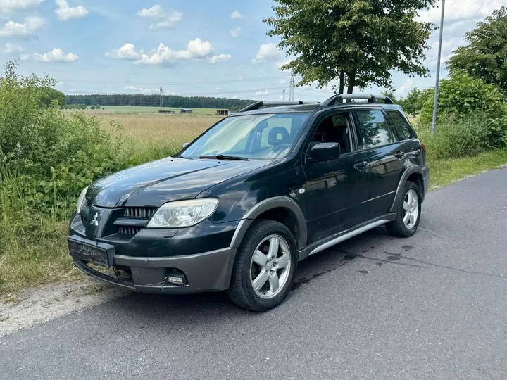 Mitsubishi Outlander