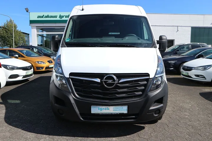 Opel Movano