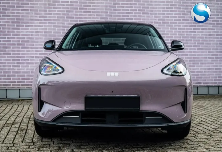 Geely E2