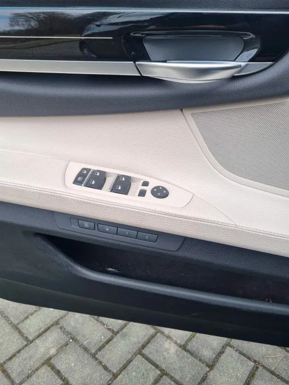BMW 730