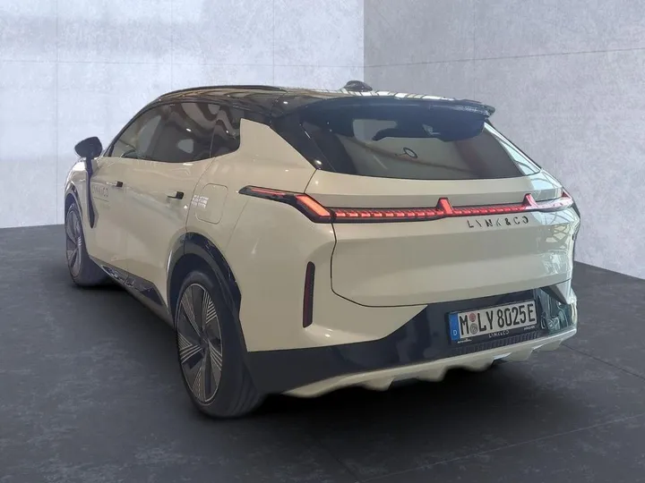 Lynk&Co 08