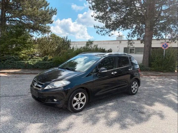 Honda FR-V