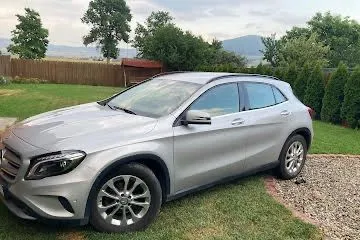 Mercedes-Benz GLA 200