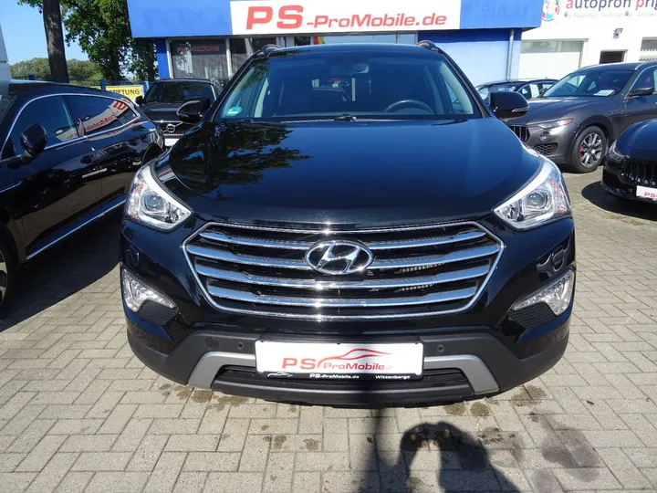 Hyundai Grand Santa Fe