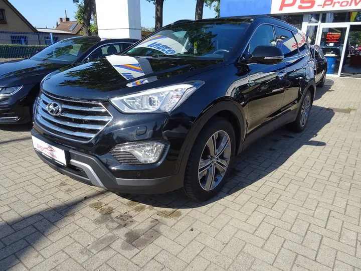 Hyundai Grand Santa Fe