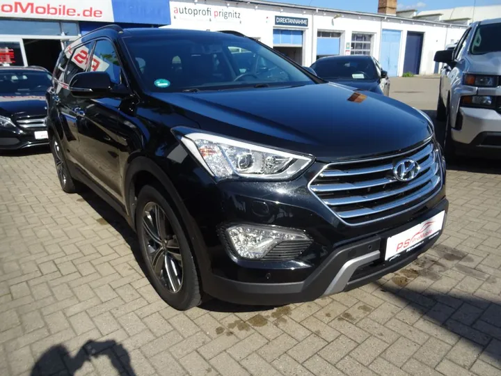 Hyundai Grand Santa Fe