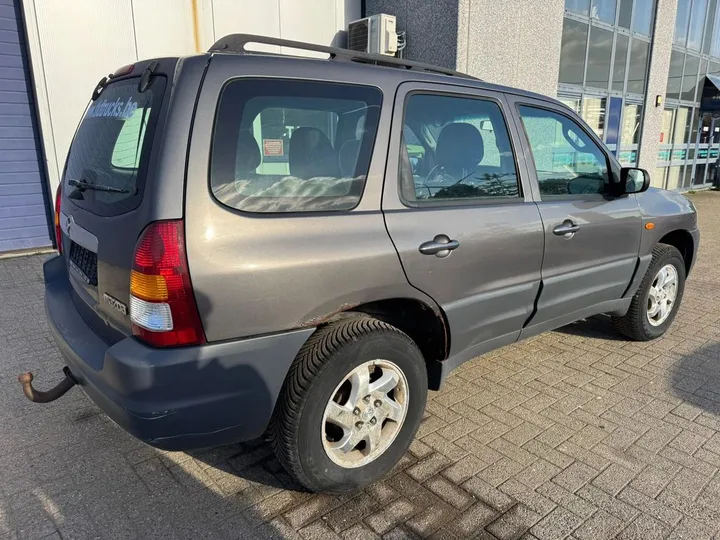 Mazda Tribute