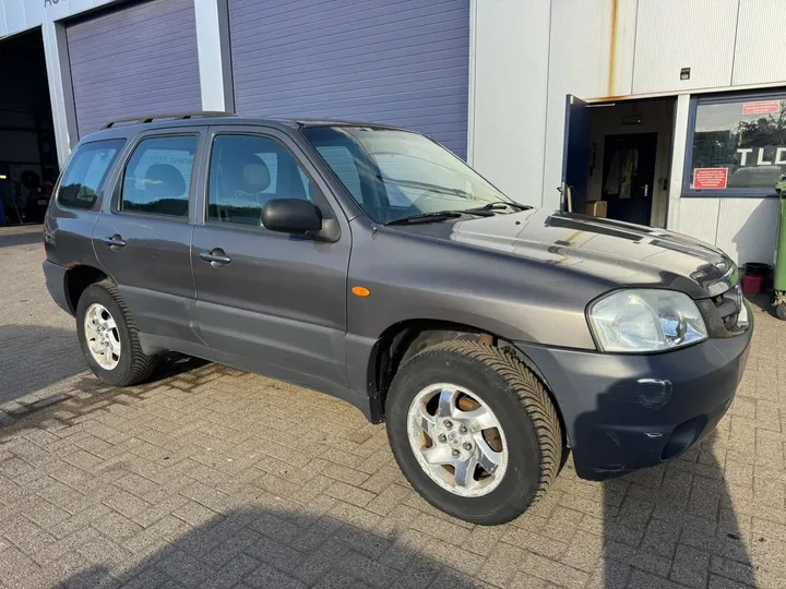 Mazda Tribute