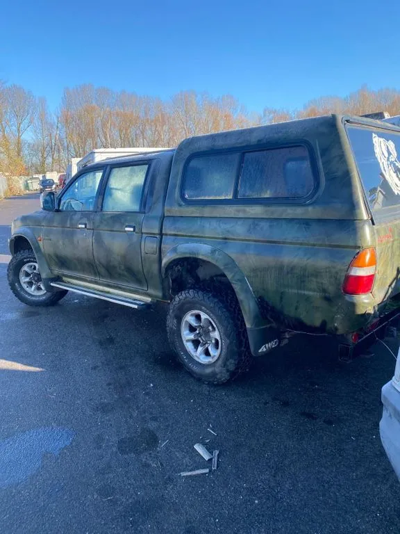 Mitsubishi L200