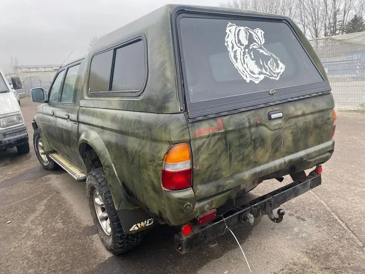 Mitsubishi L200
