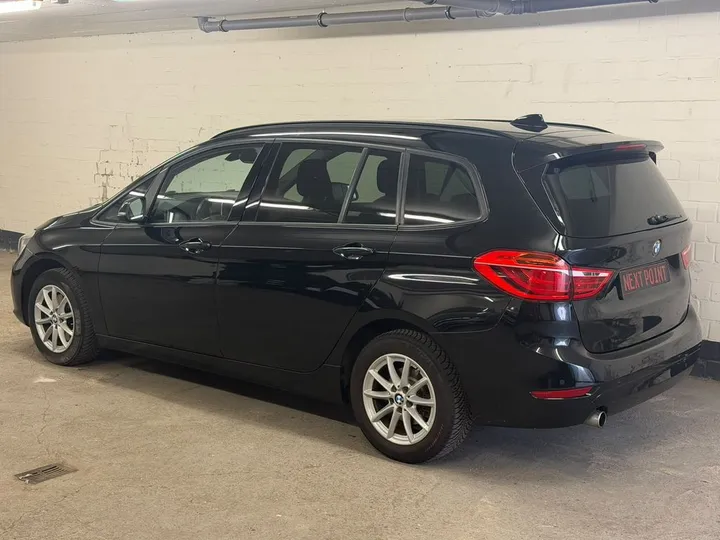 BMW 218