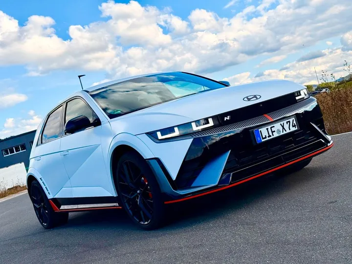 Hyundai IONIQ