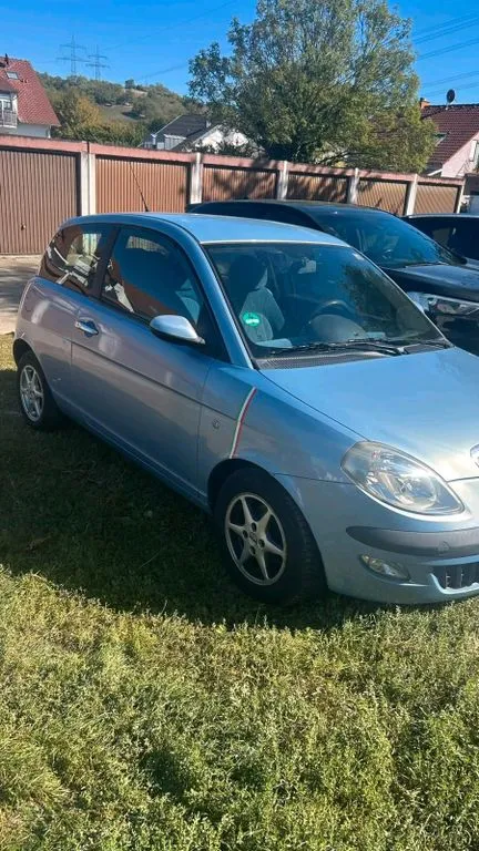 Lancia Ypsilon