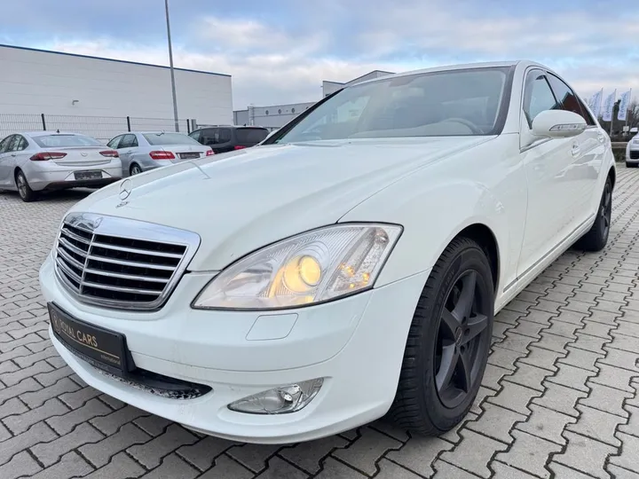 Mercedes-Benz S 320