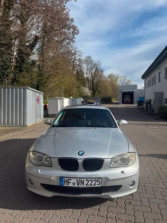BMW 120