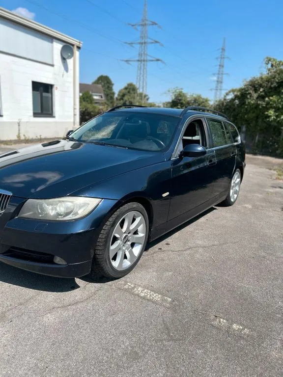 BMW 325