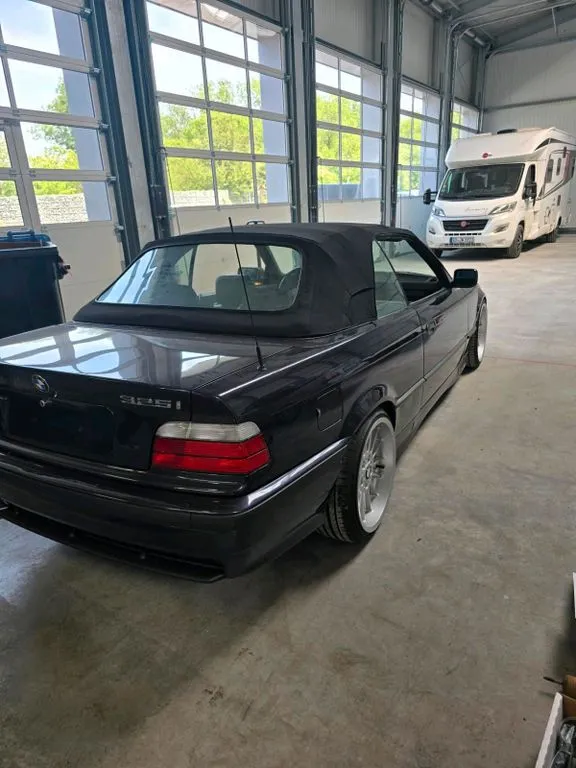 BMW 325
