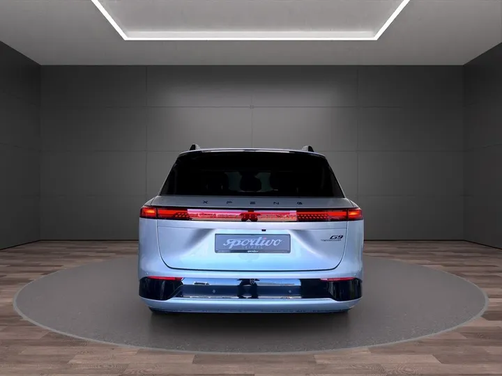 XPENG G9