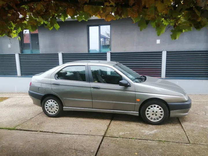 Alfa Romeo 146