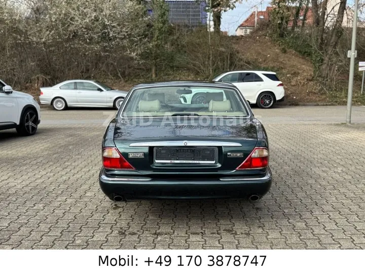 Jaguar XJ