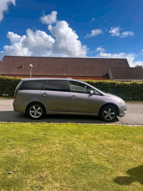 Mitsubishi Grandis