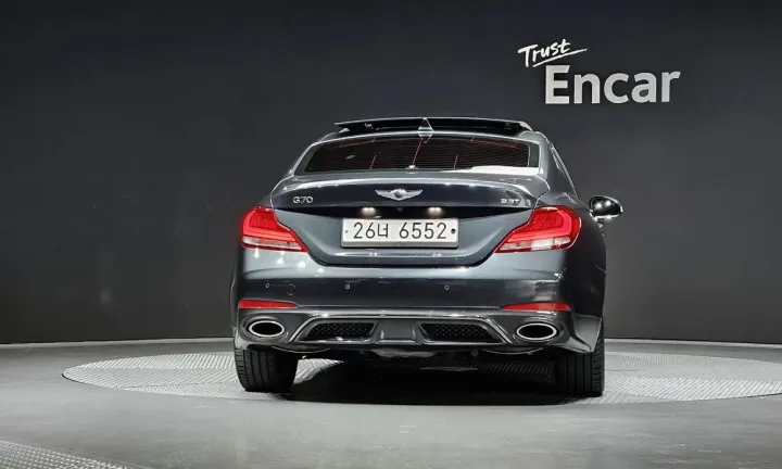 Genesis G70