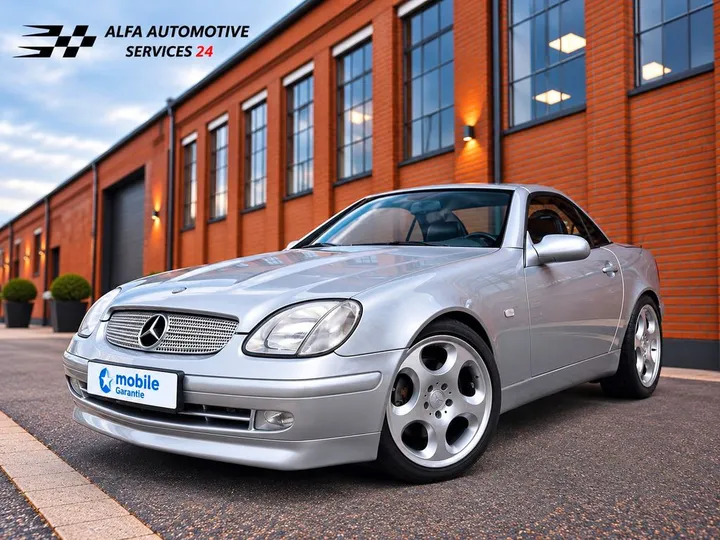 Mercedes-Benz SLK 230