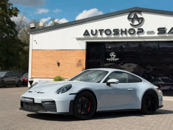 Porsche 992