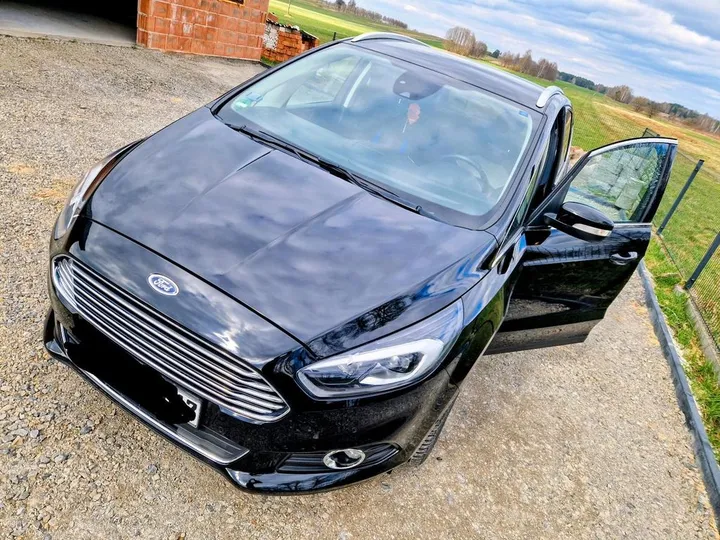 Ford S-Max