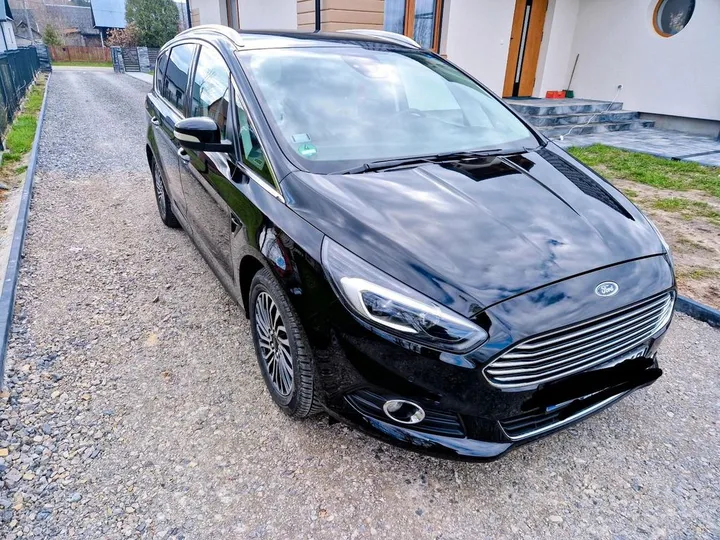 Ford S-Max