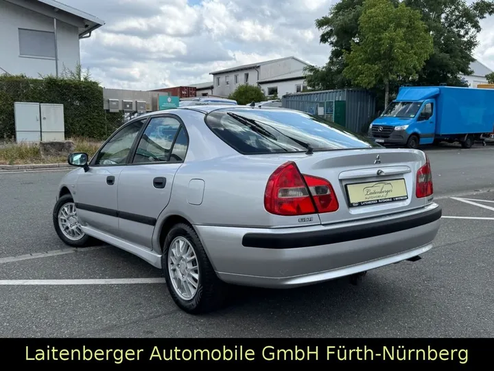 Mitsubishi Carisma