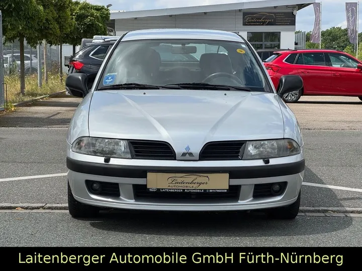Mitsubishi Carisma