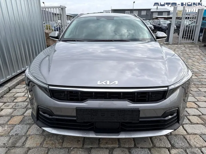 Kia K4