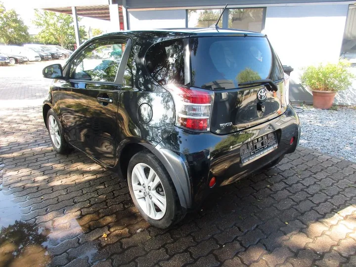 Toyota IQ