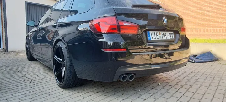 BMW 525