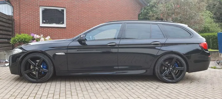 BMW 525
