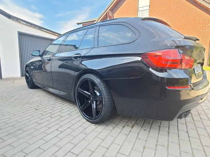 BMW 525
