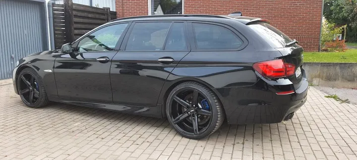 BMW 525