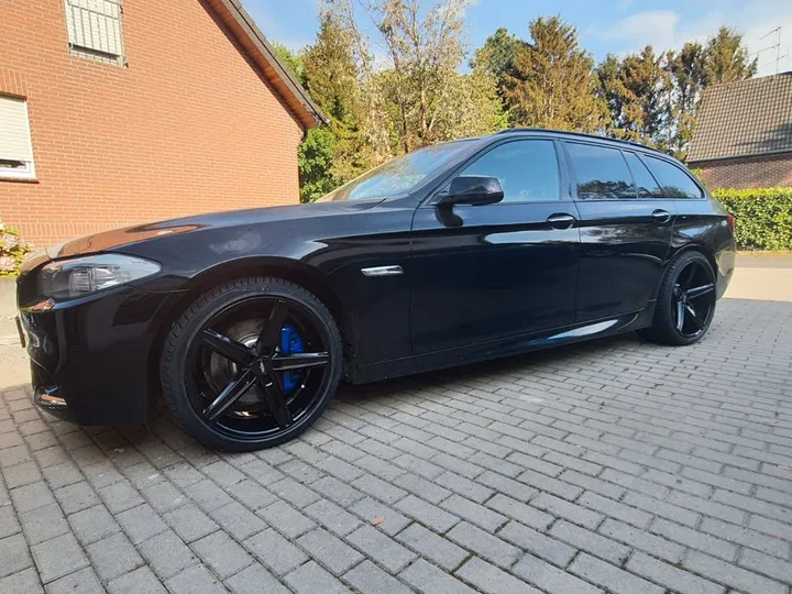 BMW 525