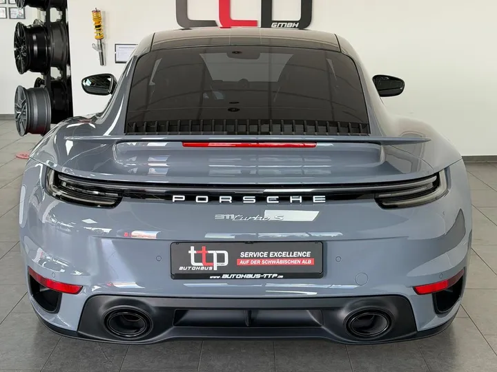 Porsche 992