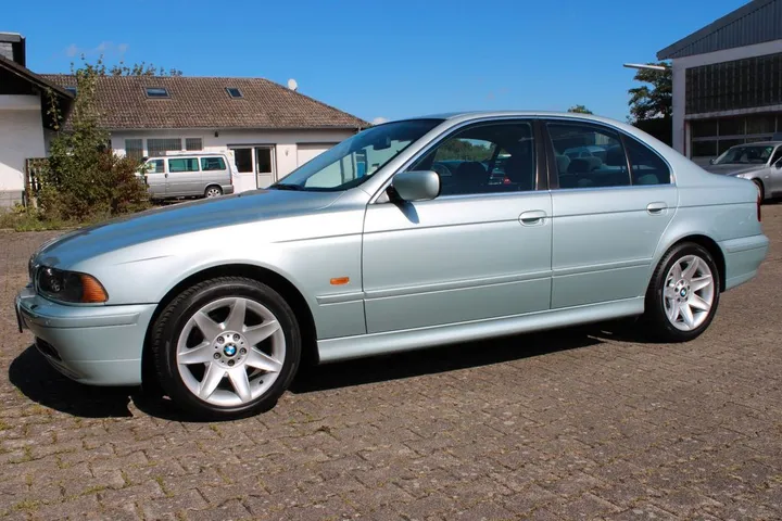 BMW 520